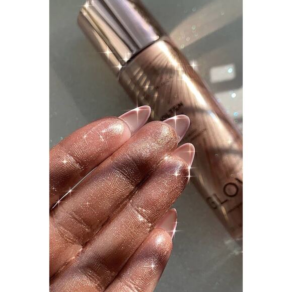 Makeup Revolution Molten Body Glow ROSE GOLD Face Body Liquid Illuminator🍍🥥 2 - Picture 5 of 7